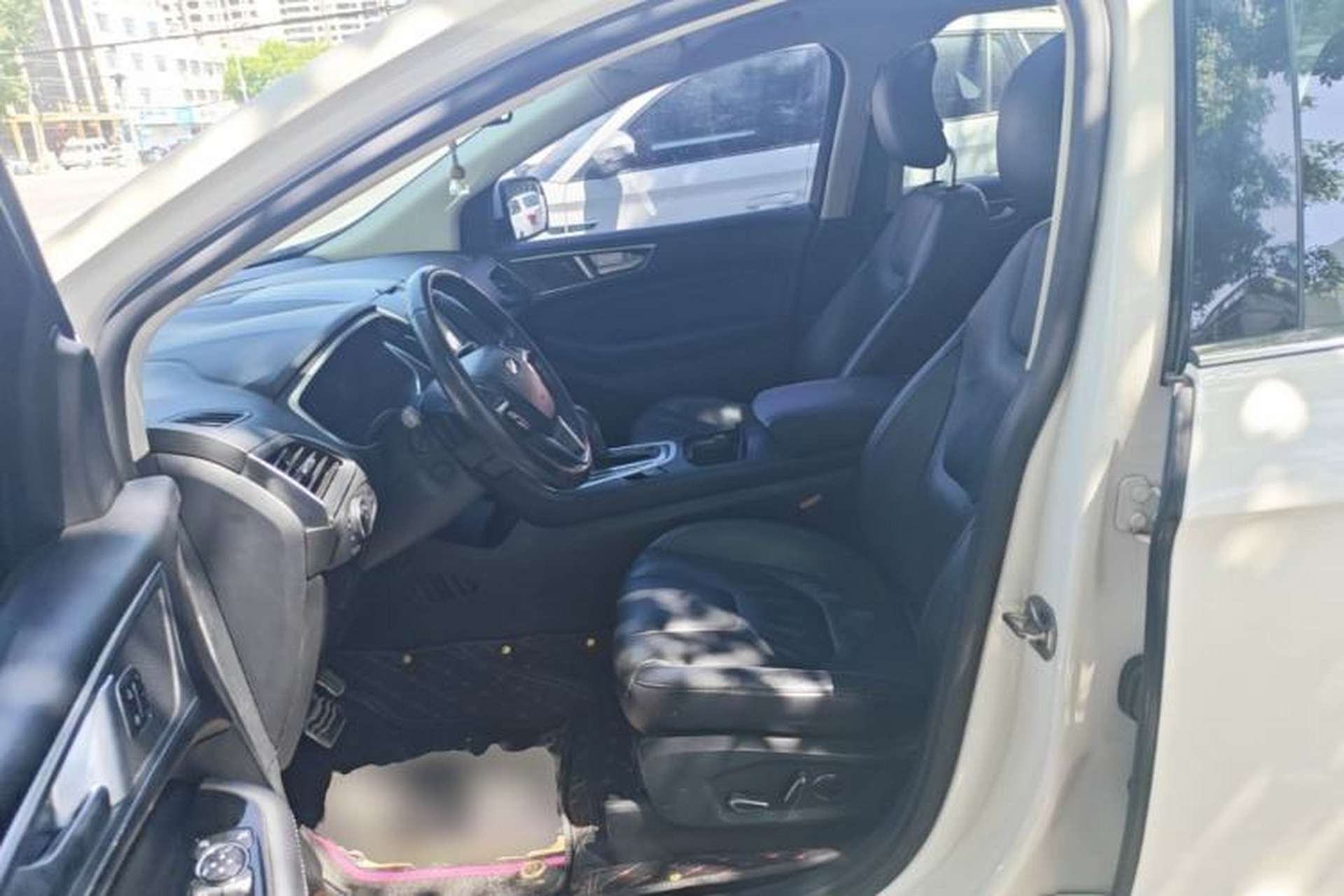 Used Ford Edge 2015 2.0T GTDi Four-Wheel Drive Prestige Model Left Front Seat