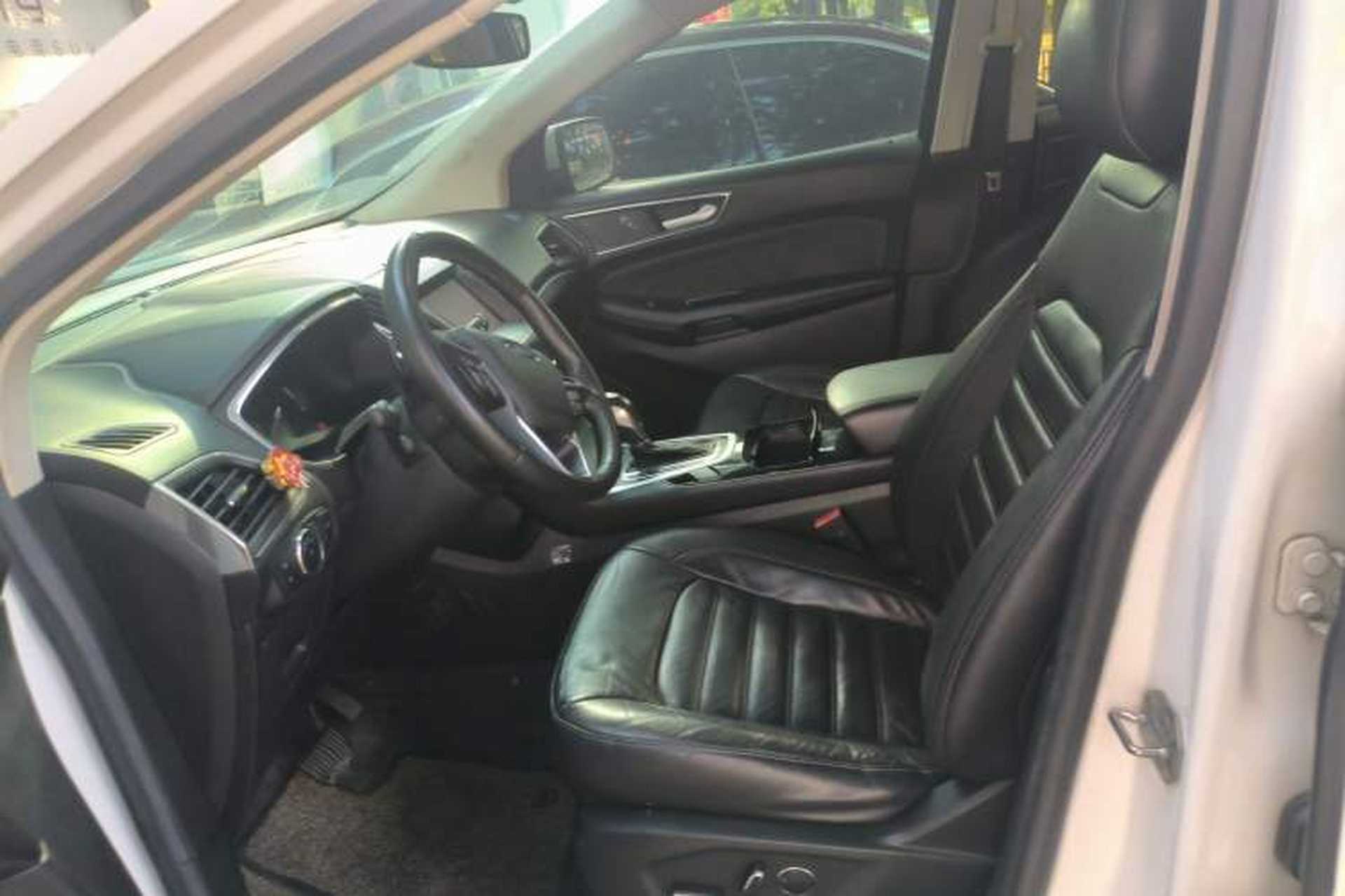 Used Ford Edge 2015 2.0T GTDi Two-Wheel-Drive High-Line Version Left Front Seat