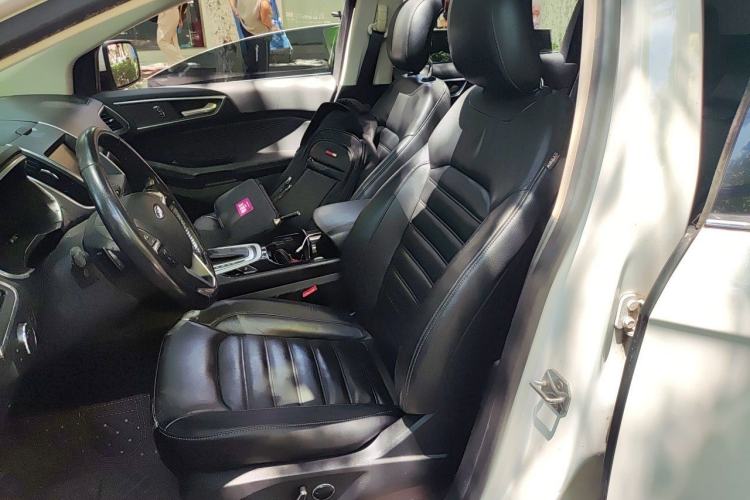 Used Ford Edge 2015 2.0T GTDi Two-Wheel-Drive High-Line Version Left Front Seat