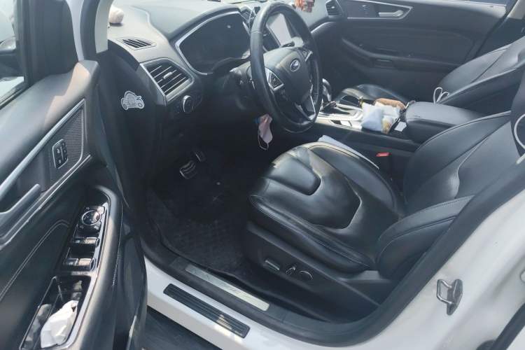 Used Ford Edge 2015 2.0T GTDi Four-Wheel Drive Prestige Model Left Front Seat