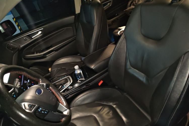 Used Ford Edge 2015 2.0T GTDi Four-Wheel Drive Prestige Model Left Front Seat