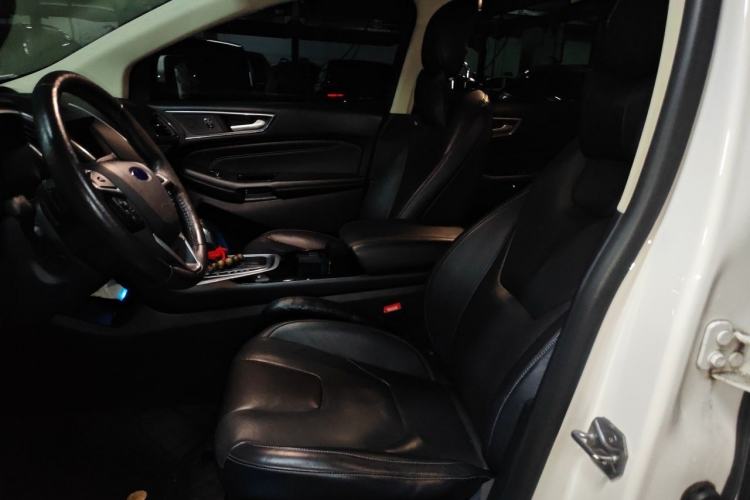 Used Ford Edge 2015 2.0T GTDi Four-Wheel Drive Prestige Model Left Front Seat