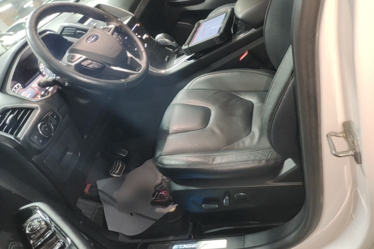 Used Ford Edge 2015 2.7T GTDi 4x4 Prestige 7-Seater Left Front Seat