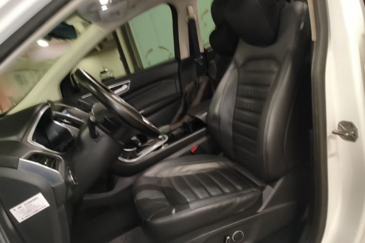 Used Ford Edge 2015 2.0T GTDi Two-Wheel-Drive High-Line Version Left Front Seat