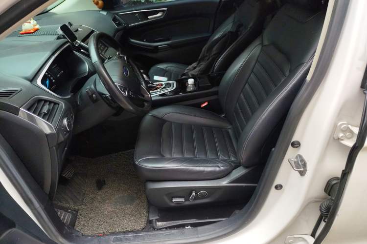 Used Ford Edge 2015 2.0T GTDi Two-Wheel-Drive High-Line Version Left Front Seat