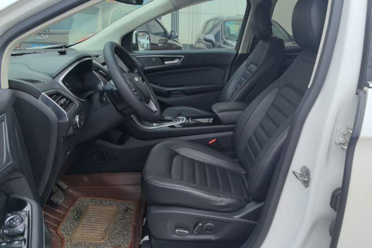 Used Ford Edge 2015 2.0T GTDi Two-Wheel-Drive High-Line Version Left Front Seat