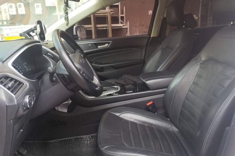 Used Ford Edge 2015 2.0T GTDi 4x4 High-Grade Model Left Front Seat