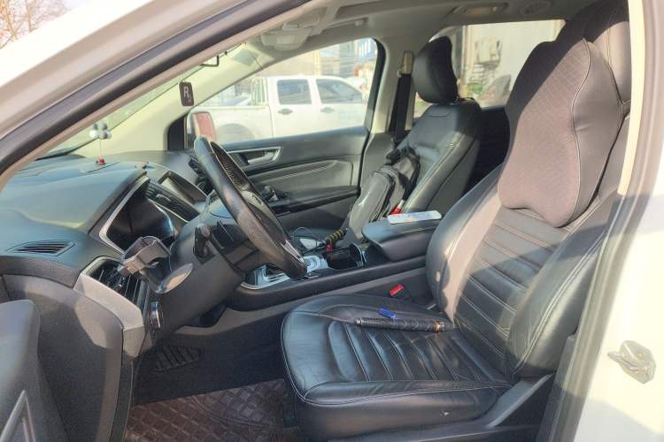 Used Ford Edge 2015 2.0T GTDi Two-Wheel-Drive High-Line Version Left Front Seat