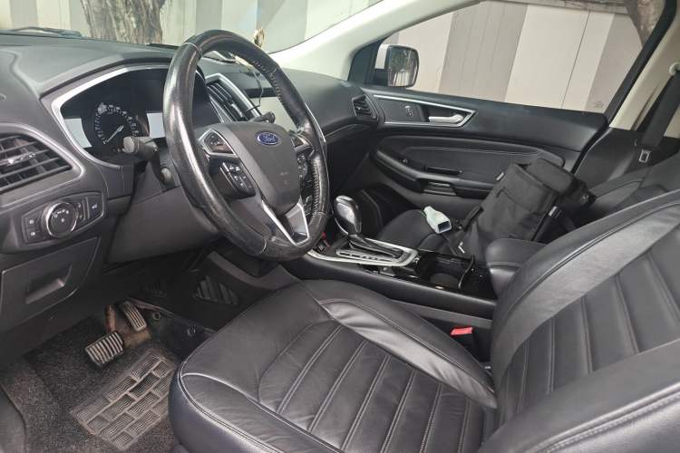 Used Ford Edge 2015 2.0T GTDi Two-Wheel-Drive High-Line Version Left Front Seat