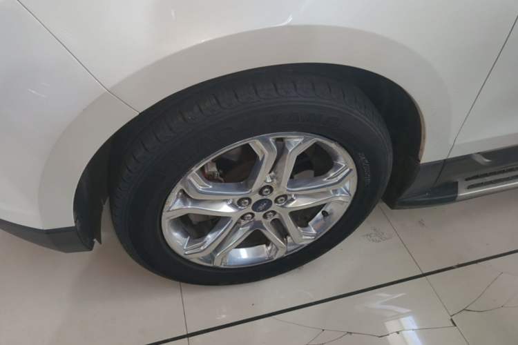 Used Ford Edge 2015 2.0T GTDi Two-Wheel-Drive High-Line Version Left Front Wheel Hub