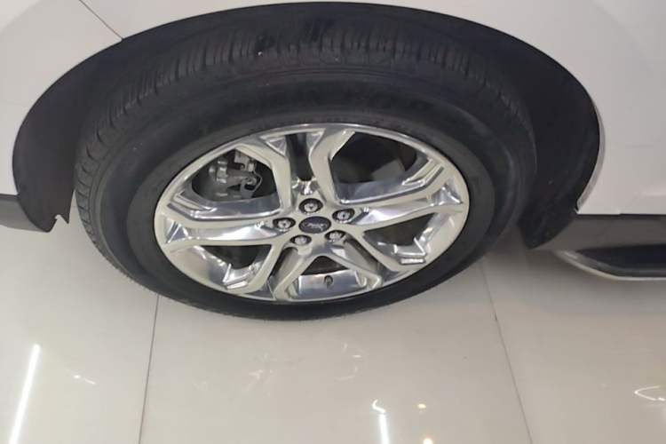 Used Ford Edge 2015 2.0T GTDi 4x4 High-Grade Model Left Front Wheel Hub
