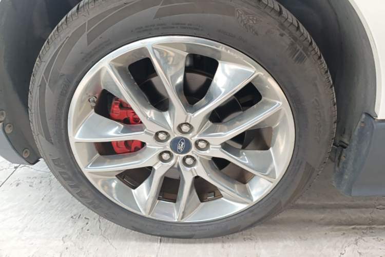Used Ford Edge 2015 2.0T GTDi Four-Wheel Drive Prestige Model Left Front Wheel Hub