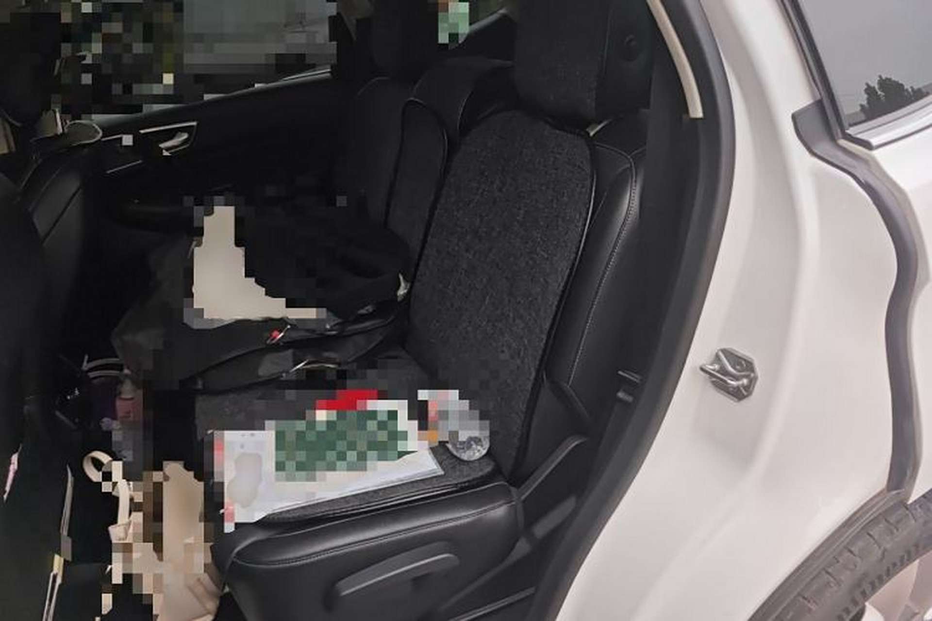 Used Ford Edge 2015 2.0T GTDi Four-Wheel Drive Prestige Model Left Rear Seat