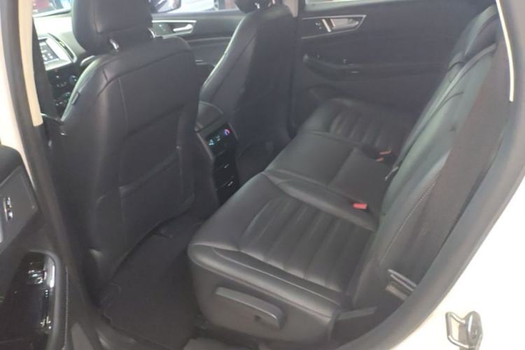 Used Ford Edge 2015 2.0T GTDi 4x4 High-Grade Model Left Rear Seat
