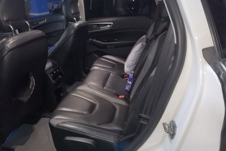 Used Ford Edge 2015 2.7T GTDi 4x4 Sporty 7-Seater Left Rear Seat