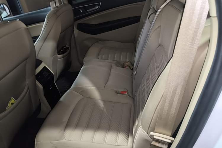 Used Ford Edge 2015 2.0T GTDi Two-Wheel-Drive Elite Edition Left Rear Seat
