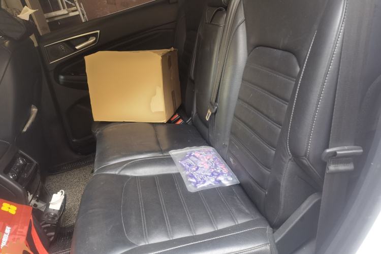 Used Ford Edge 2015 2.0T GTDi 4x4 High-Grade Model Left Rear Seat