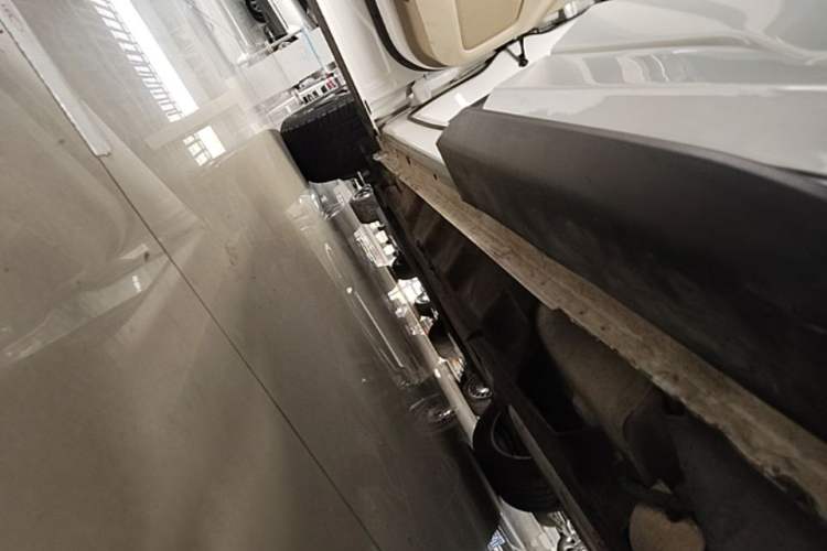 Used Ford Edge 2015 2.0T GTDi 4x4 High-Grade Model Left Side Sill