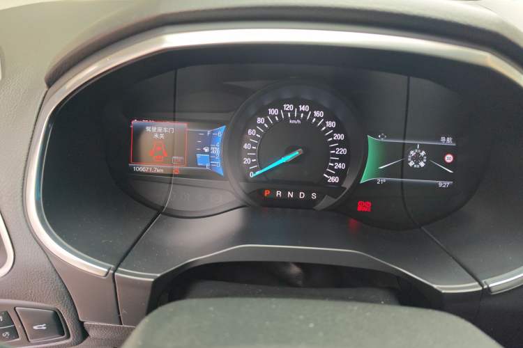 Used Ford Edge 2015 2.7T GTDi 4x4 Sporty 7-Seater Odometer Close Up