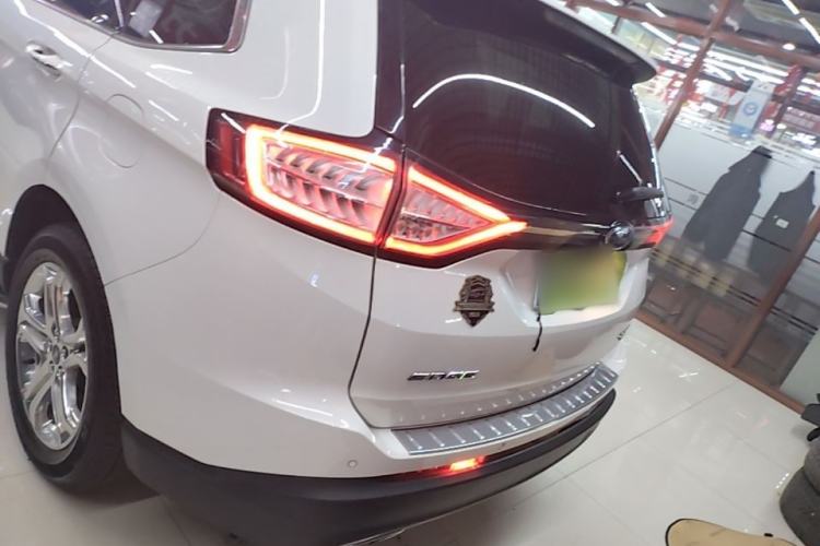 Used Ford Edge 2015 2.0T GTDi 4x4 High-Grade Model Rear
