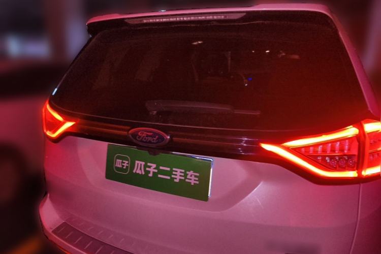 Used Ford Edge 2015 2.0T GTDi Two-Wheel-Drive High-Line Version Rear