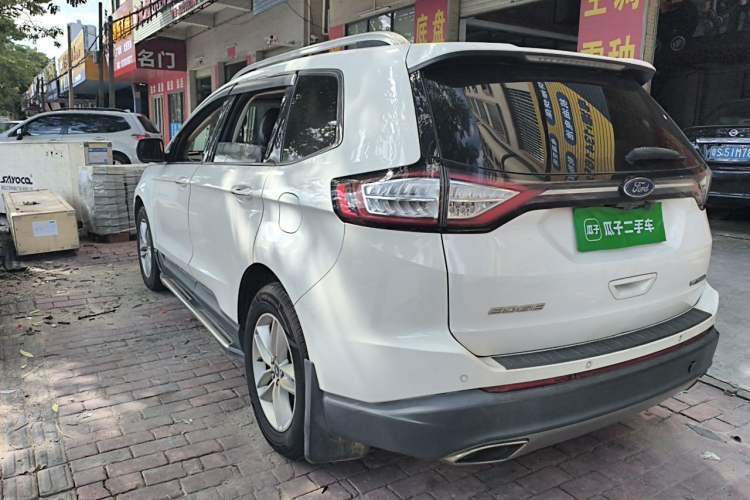 Used Ford Edge 2015 2.0T GTDi Two-Wheel-Drive Platinum Edition Rear Left 45 Deg