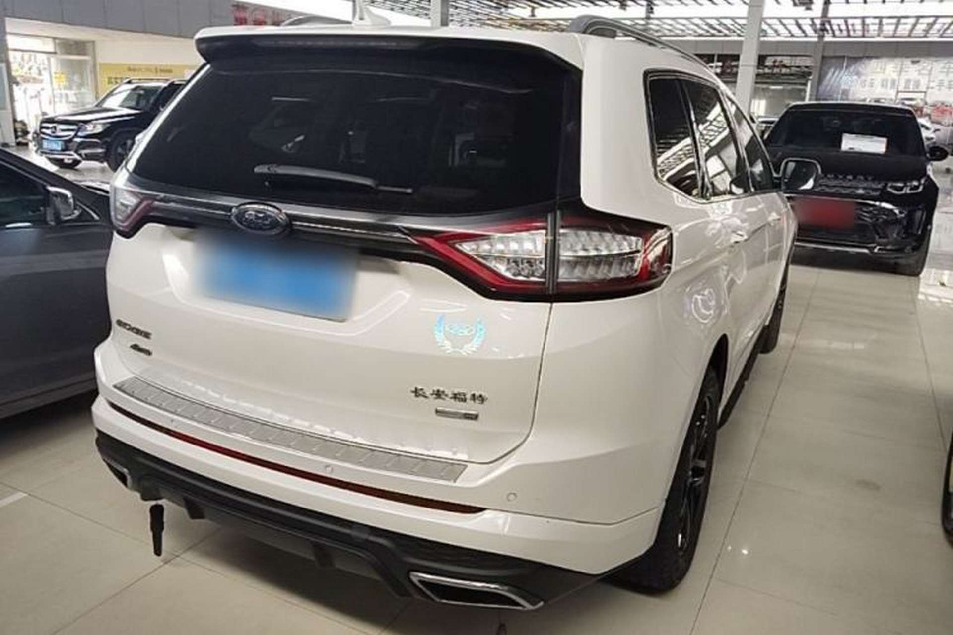 Used Ford Edge 2015 2.0T GTDi 4x4 High-Grade Model Rear Right 45 Deg