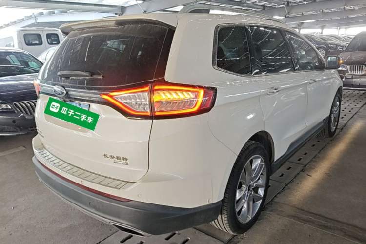 Used Ford Edge 2015 2.0T GTDi Four-Wheel Drive Prestige Model Rear Right 45 Deg