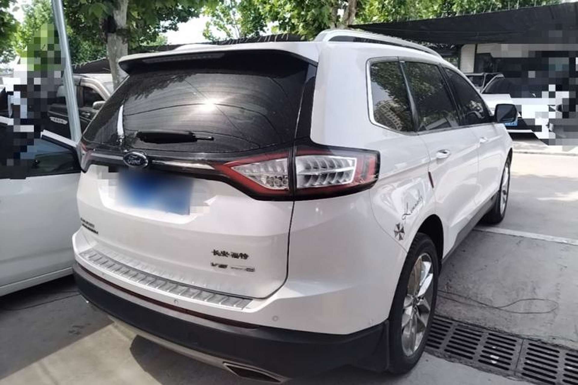 Used Ford Edge 2015 2.7T GTDi 4x4 Prestige 7-Seater Rear Right 45 Deg