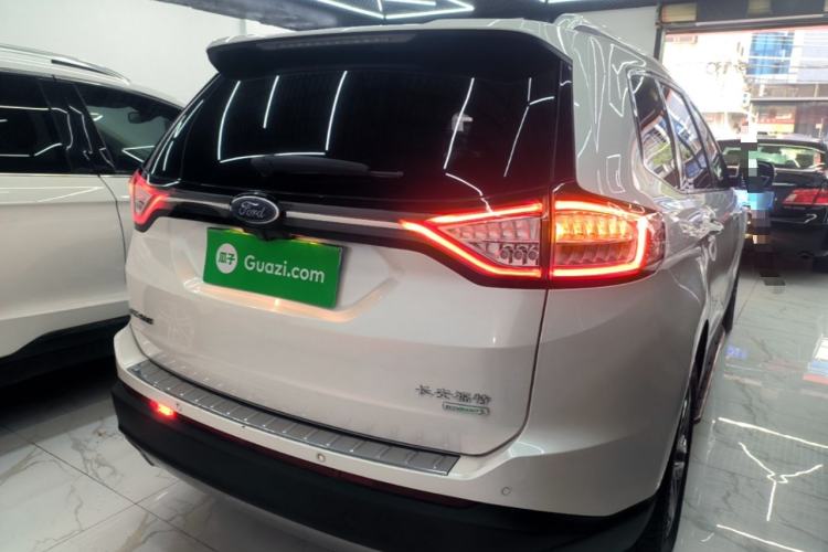 Used Ford Edge 2015 2.0T GTDi Two-Wheel-Drive High-Line Version Rear Right 45 Deg