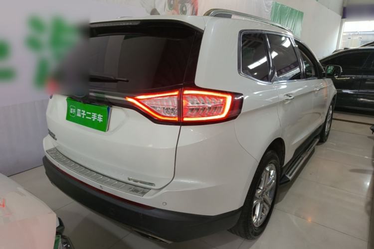 Used Ford Edge 2015 2.0T GTDi Two-Wheel-Drive High-Line Version Rear Right 45 Deg