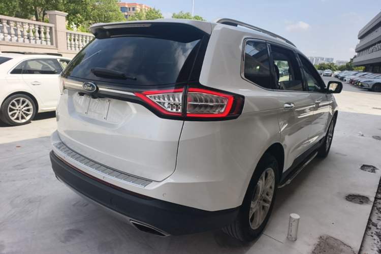 Used Ford Edge 2015 2.0T GTDi Two-Wheel-Drive High-Line Version Rear Right 45 Deg