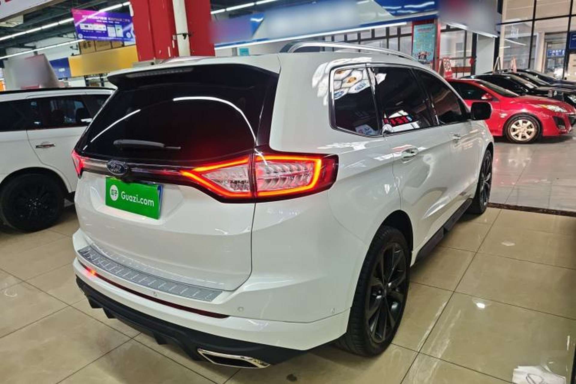 Used Ford Edge 2015 2.7T GTDi 4x4 Sporty 7-Seater Rear Right 45 Deg