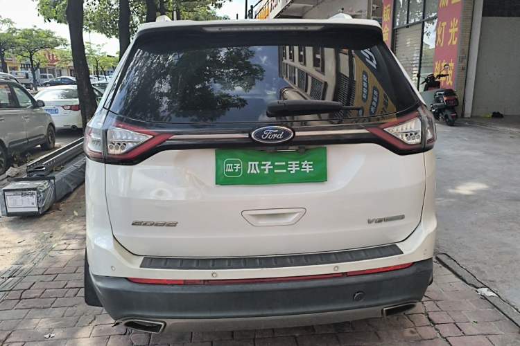 Used Ford Edge 2015 2.0T GTDi Two-Wheel-Drive Platinum Edition Rear