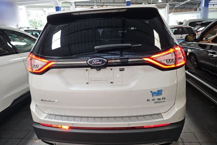 Used Ford Edge 2015 2.0T GTDi Two-Wheel-Drive High-Line Version Rear
