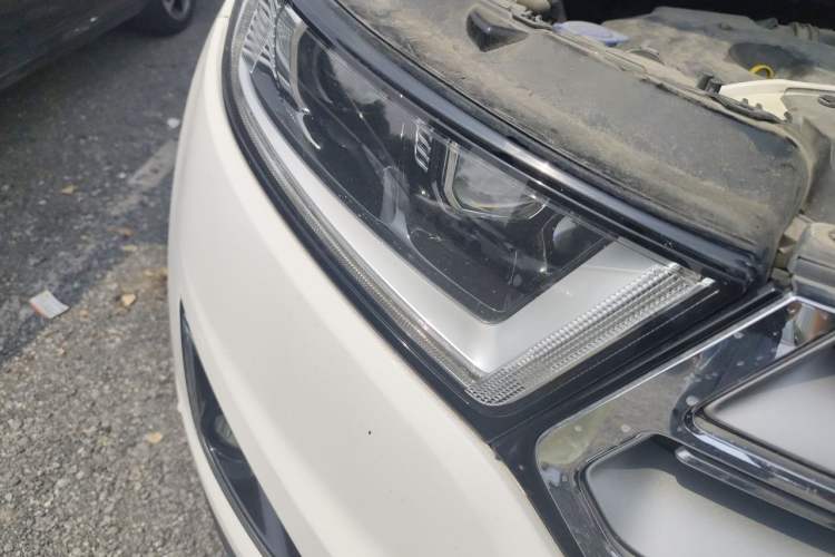 Used Ford Edge 2015 2.0T GTDi Four-Wheel Drive Prestige Model Right Front Headlight