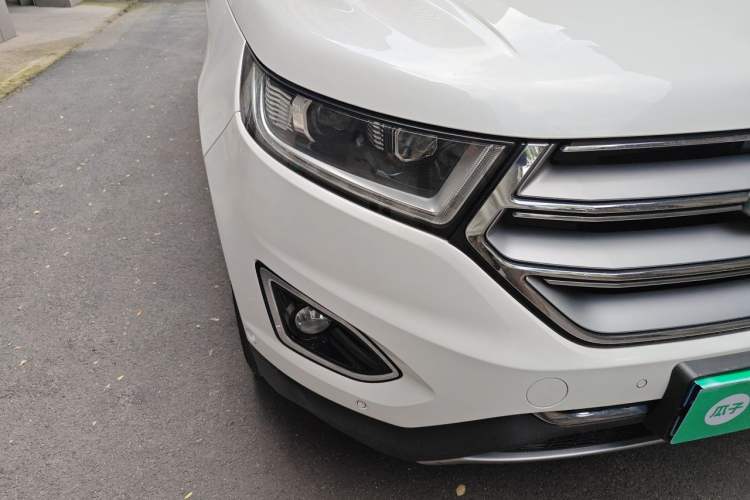 Used Ford Edge 2015 2.0T GTDi Four-Wheel Drive Prestige Model Right Front Headlight