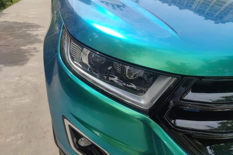 Used Ford Edge 2015 2.0T GTDi Two-Wheel-Drive High-Line Version Right Front Headlight