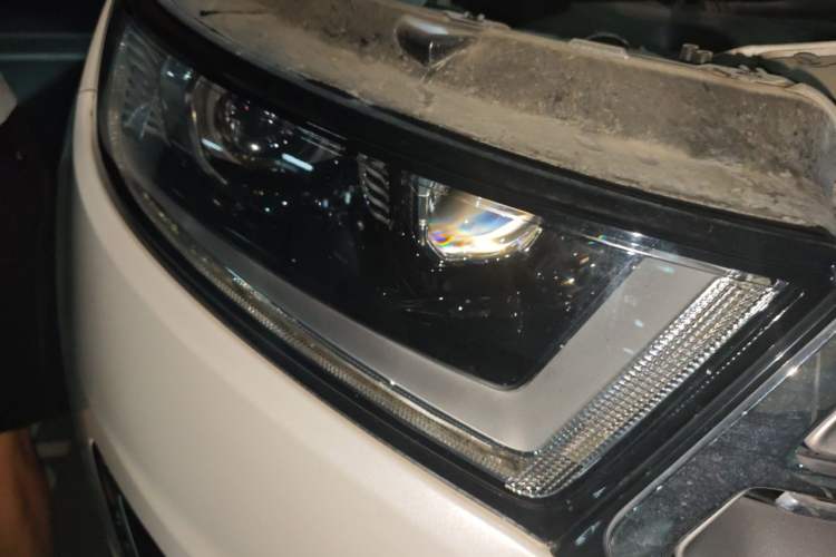 Used Ford Edge 2015 2.0T GTDi Four-Wheel Drive Prestige Model Right Front Headlight
