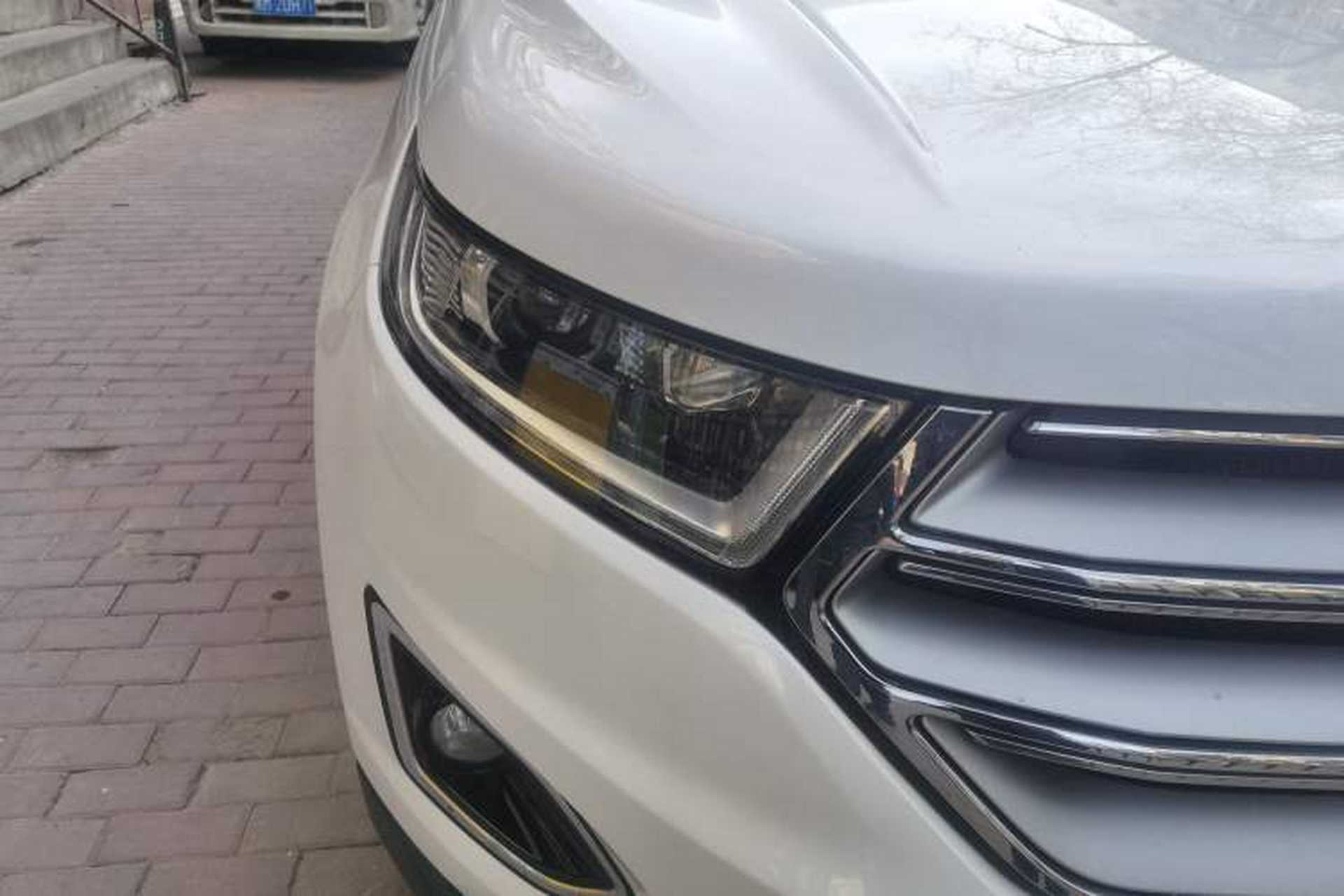 Used Ford Edge 2015 2.0T GTDi 4x4 High-Grade Model Right Front Headlight