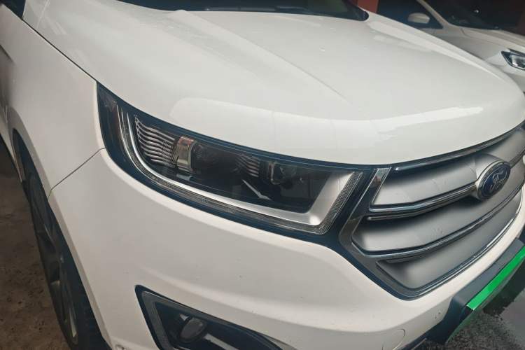 Used Ford Edge 2015 2.0T GTDi Four-Wheel Drive Prestige Model Right Front Headlight