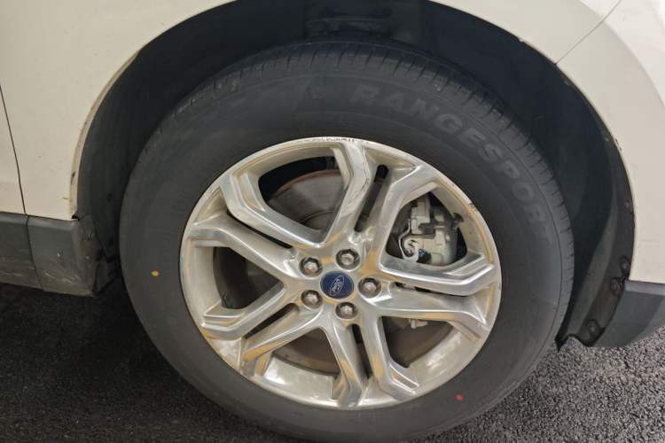 Used Ford Edge 2015 2.0T GTDi 4x4 High-Grade Model Right Front Wheel Hub