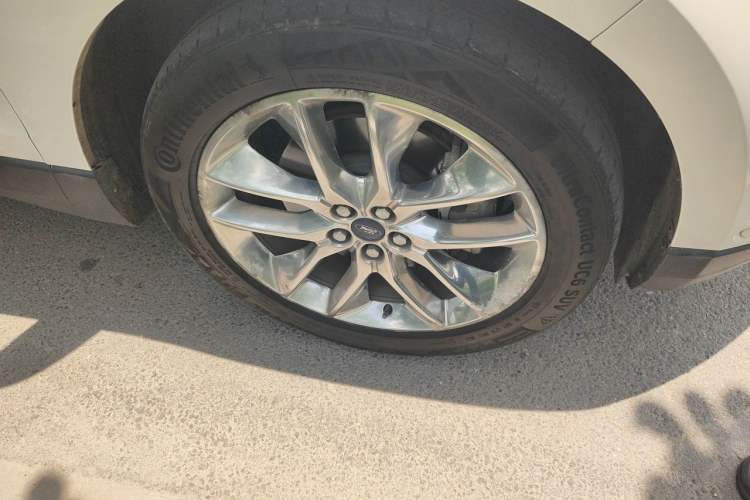 Used Ford Edge 2015 2.0T GTDi Four-Wheel Drive Prestige Model Right Front Wheel Hub