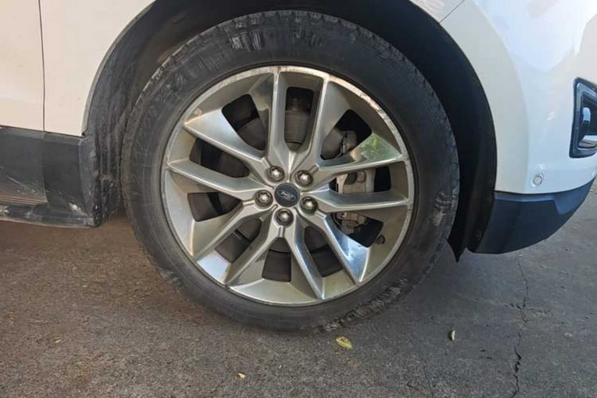 Used Ford Edge 2015 2.0T GTDi Four-Wheel Drive Prestige Model Right Front Wheel Hub