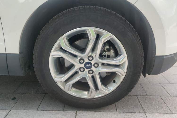 Used Ford Edge 2015 2.0T GTDi 4x4 High-Grade Model Right Front Wheel Hub