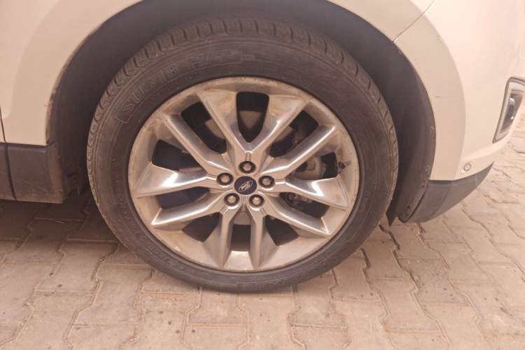 Used Ford Edge 2015 2.0T GTDi Four-Wheel Drive Prestige Model Right Front Wheel Hub