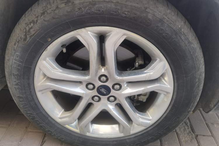 Used Ford Edge 2015 2.0T GTDi 4x4 High-Grade Model Right Front Wheel Hub