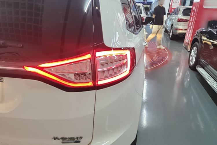 Used Ford Edge 2015 2.0T GTDi 4x4 High-Grade Model Right Rear Taillight