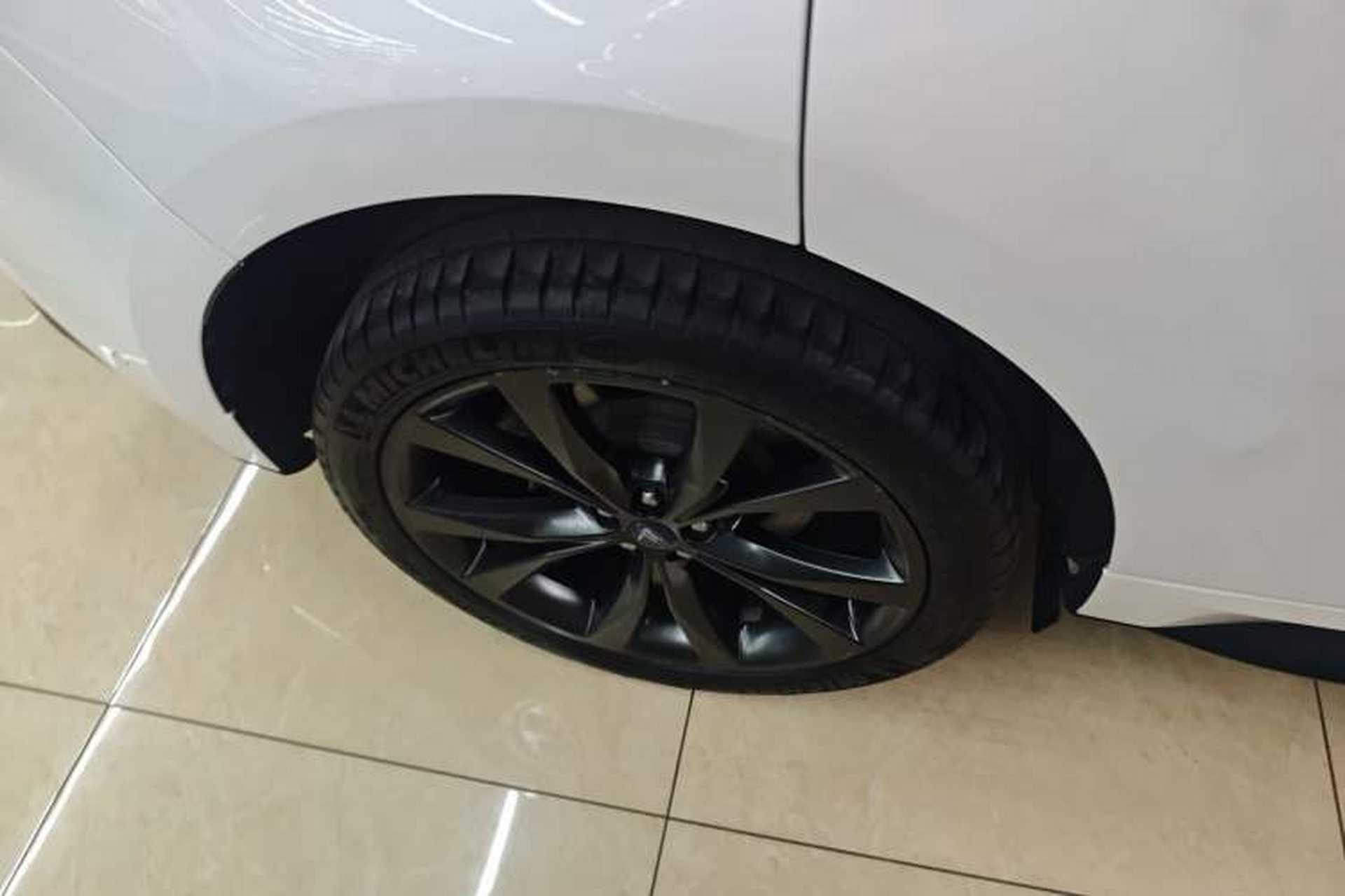 Used Ford Edge 2015 2.7T GTDi 4x4 Sporty 7-Seater Right Rear Wheel Hub