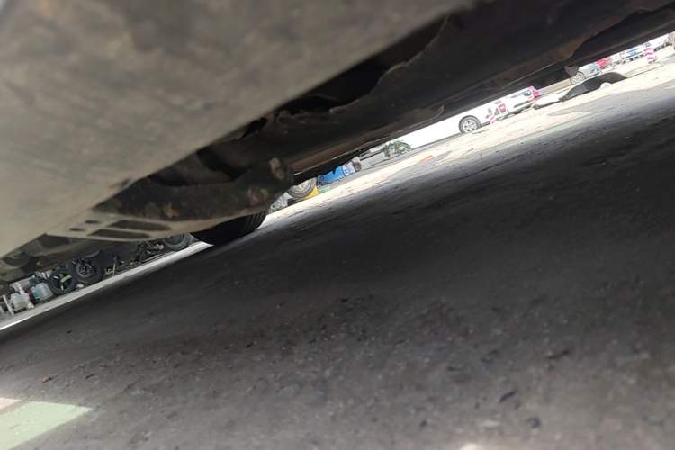 Used Ford Edge 2015 2.0T GTDi Two-Wheel-Drive Elite Edition Right Side Sill